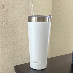 White Tumbler with Clear Lid and straw
